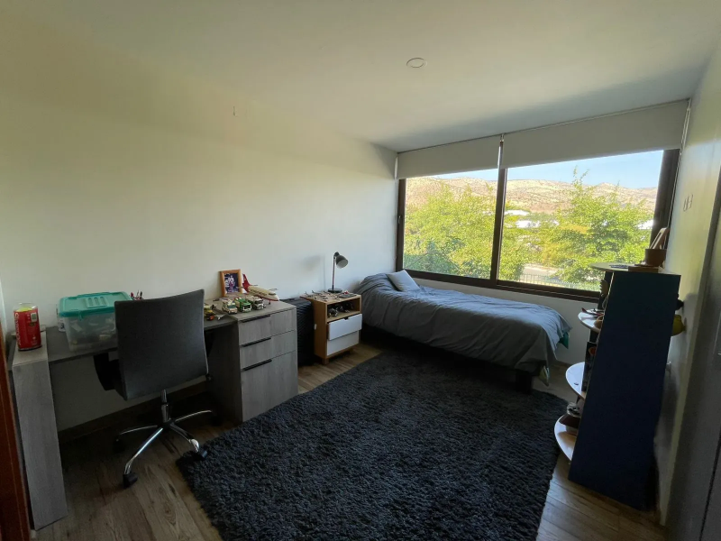 Casa en los Rios, Colina Moderna Propiedad