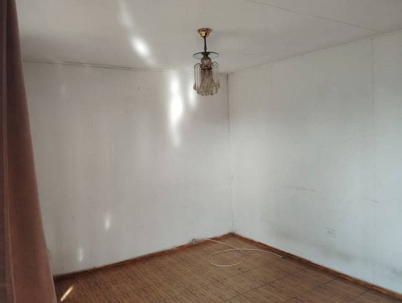 Casa Habitable , Leve Remodelación, en Buen Estado