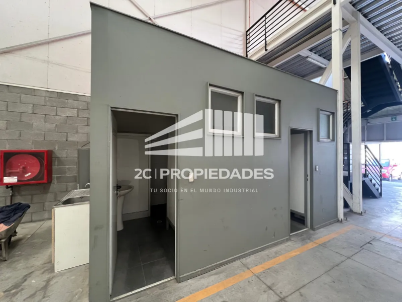 Quilicura, Bodega Excelente Bodega