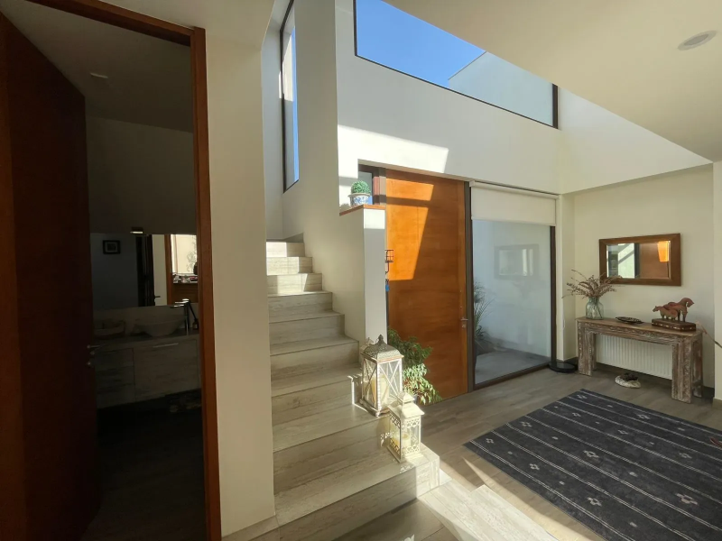 Casa en los Rios, Colina Moderna Propiedad