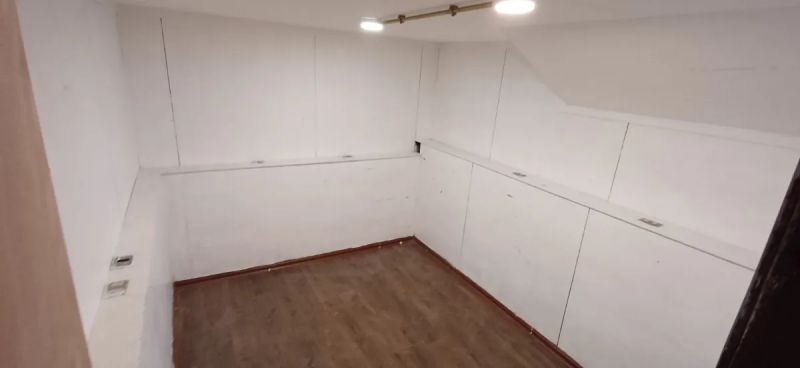 Arriendo Local Comercial Arlegui Esquina Ecuador