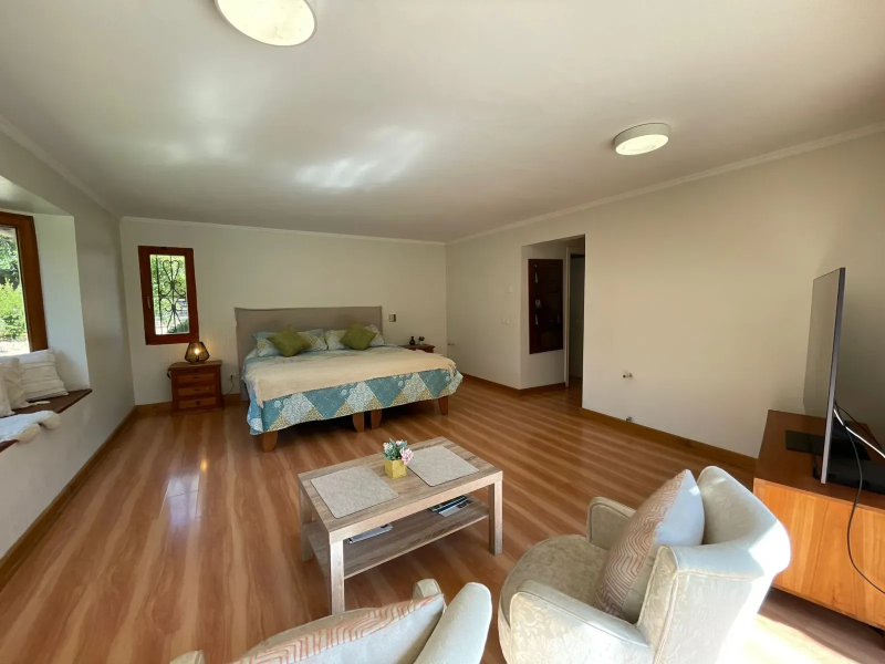 Casa en los Castaños, Dentro de Parcela , Hermosa Propiedad