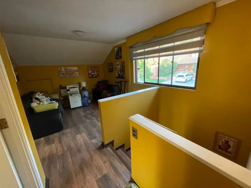 Impecable Casa en Condominio, 5D 4B, Cocina Remodelada!