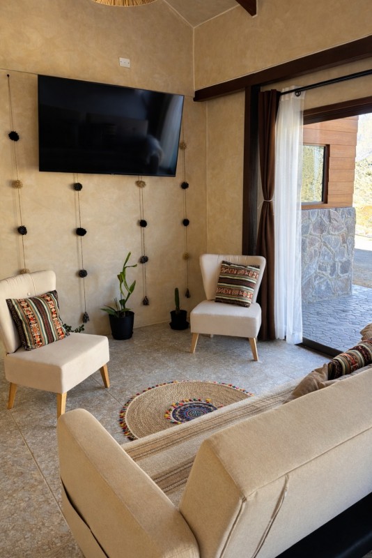 Cochiguaz, Valle del Elqui. Casa Moderna Negocio Cerrado