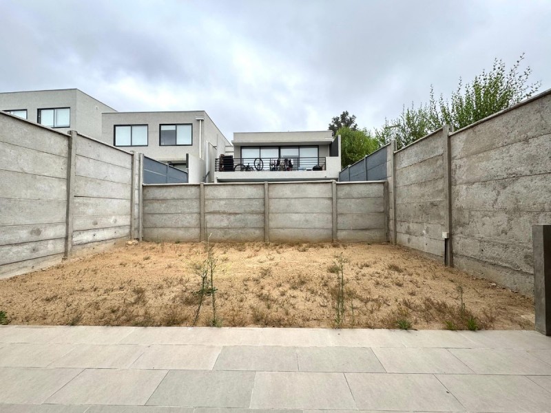 Vende Hermosa y Moderna Casa en los Pinos