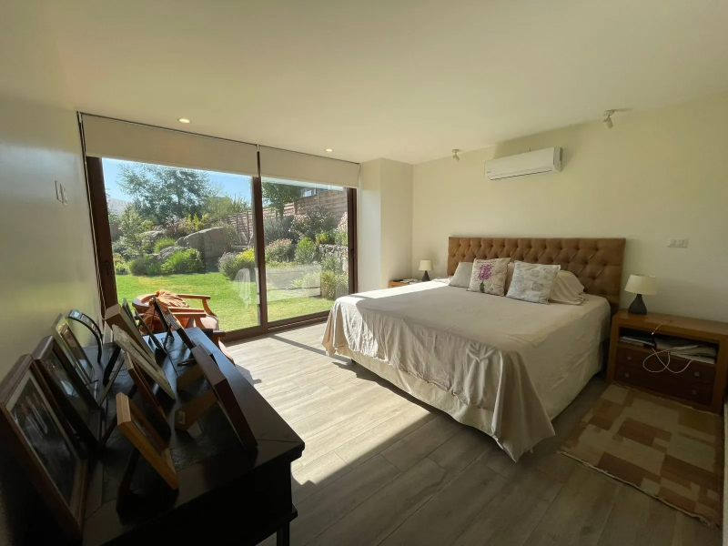 Casa en los Rios, Colina Moderna Propiedad