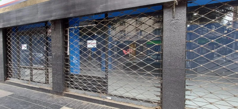 Arriendo Local Comercial Arlegui Esquina Ecuador