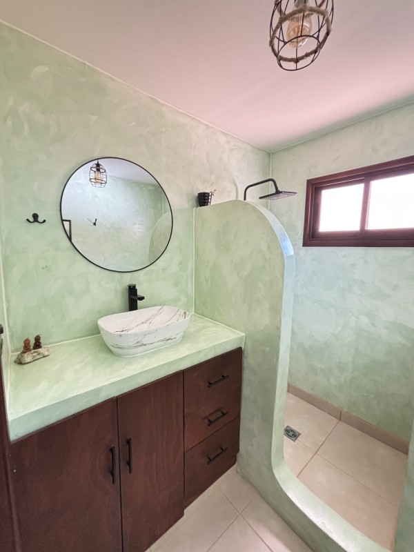 Cochiguaz, Valle del Elqui. Casa Moderna Negocio Cerrado