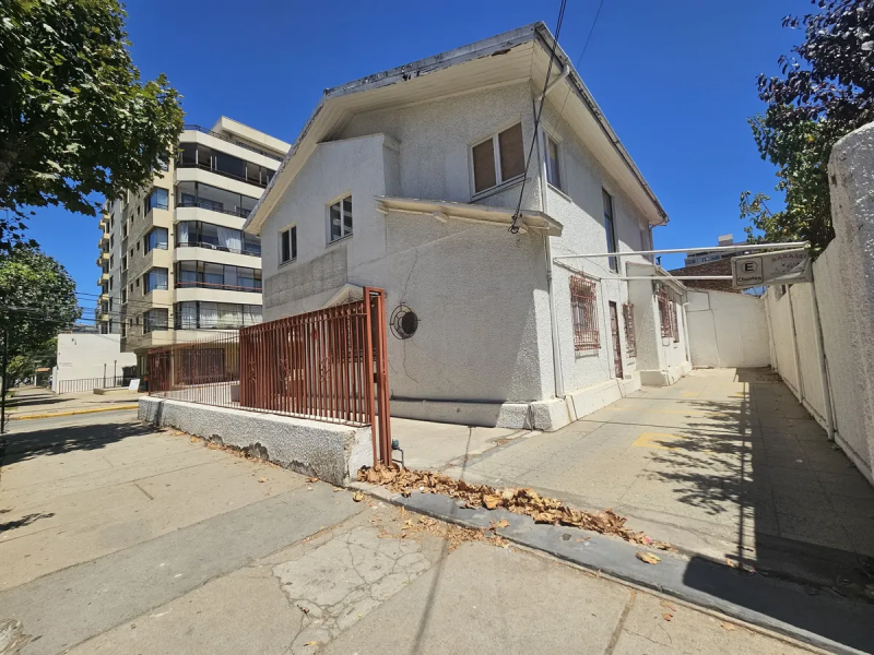 Casa Comercial para Varios Usos