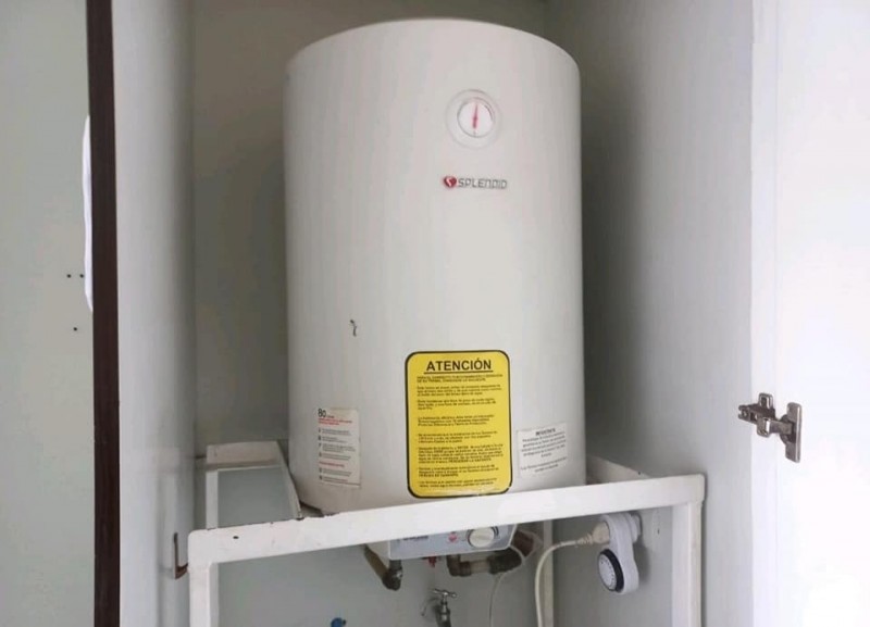 Cerca de Metro Hospital, Santiago