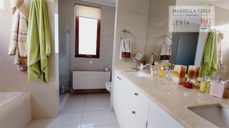 Venta de Moderna Casa en Marbella ,