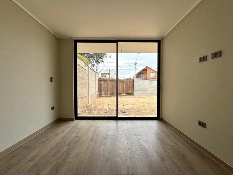 Vende Hermosa y Moderna Casa en los Pinos