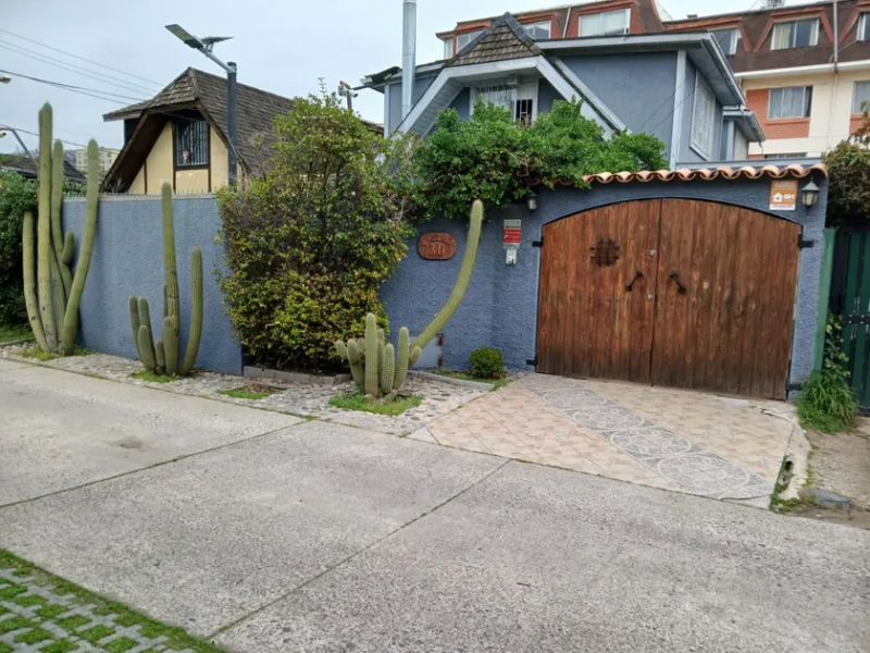 Fotografía de Moderna y Excelente Casa en Chorrillos