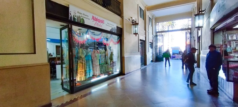 Galeria Qouve, Centrico Local Comercial