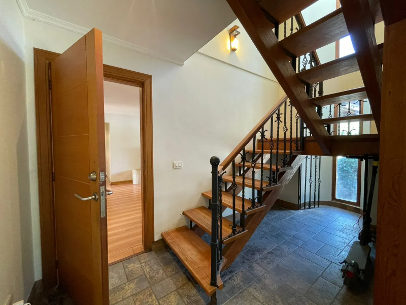 Casa en los Castaños, Dentro de Parcela , Hermosa Propiedad