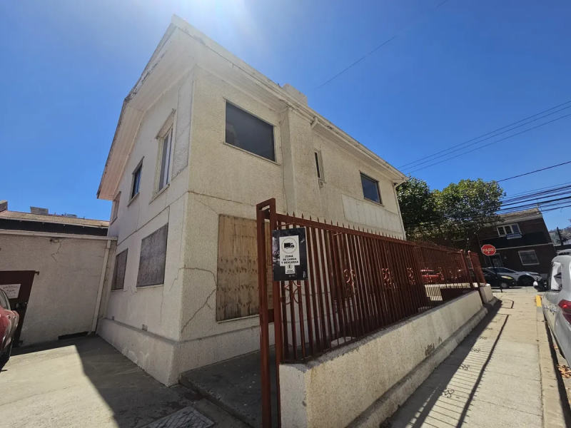 Casa Comercial para Varios Usos