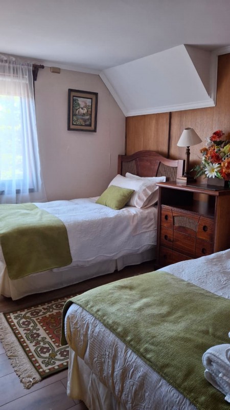 Vende Hostal en Villa Rica, Excelente Oportunidad