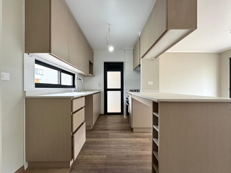Vende Hermosa y Moderna Casa en los Pinos