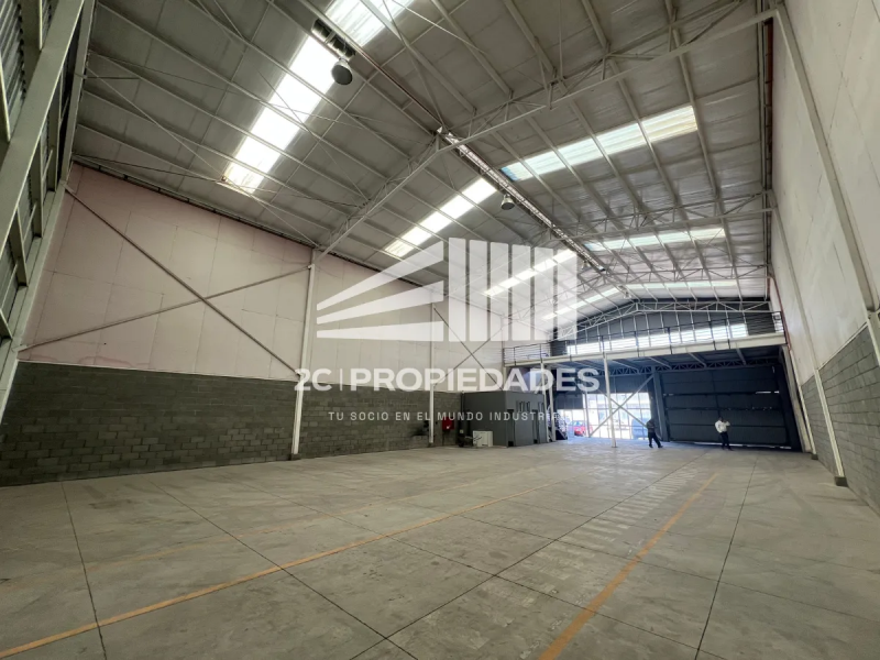 Quilicura, Bodega Excelente Bodega