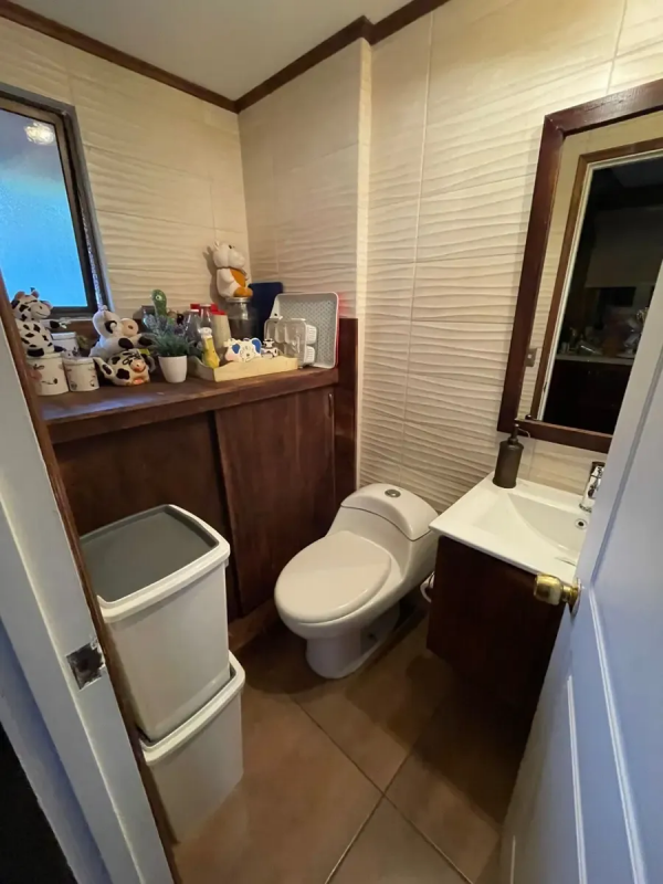 Impecable Casa en Condominio, 5D 4B, Cocina Remodelada!