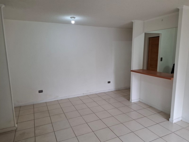 Departamento en Primer Piso, Condominio San Martín
