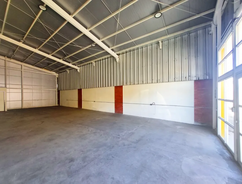 Arriendo Bodegas en Avenida las Industrias