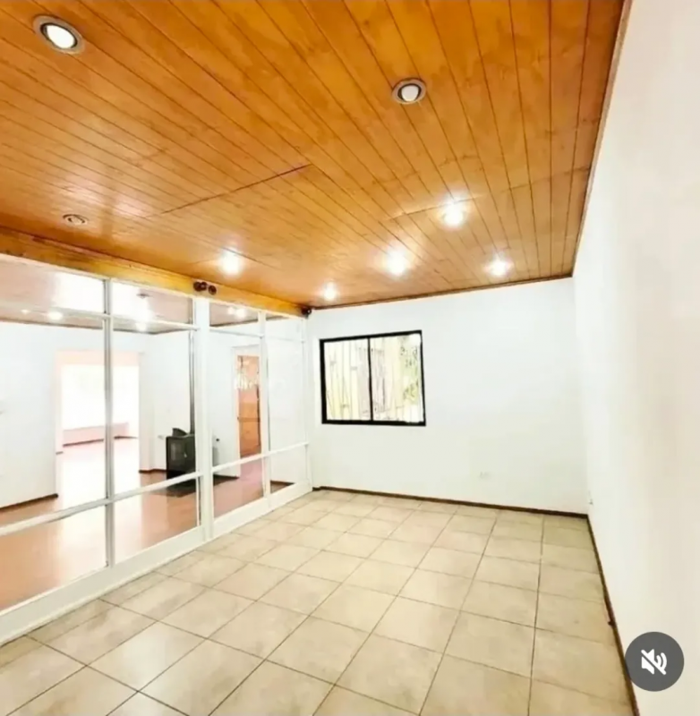 Venta de Casa Central en los Angeles