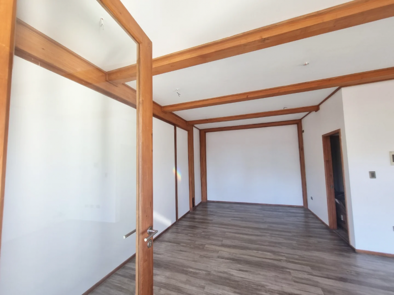 Arriendo de Locales Comerciales A una Cuadra de la Plaza