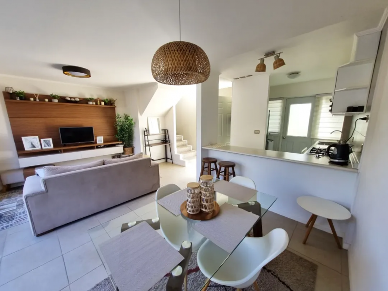 Arriendo Casa Amoblada en Avenida Alemania