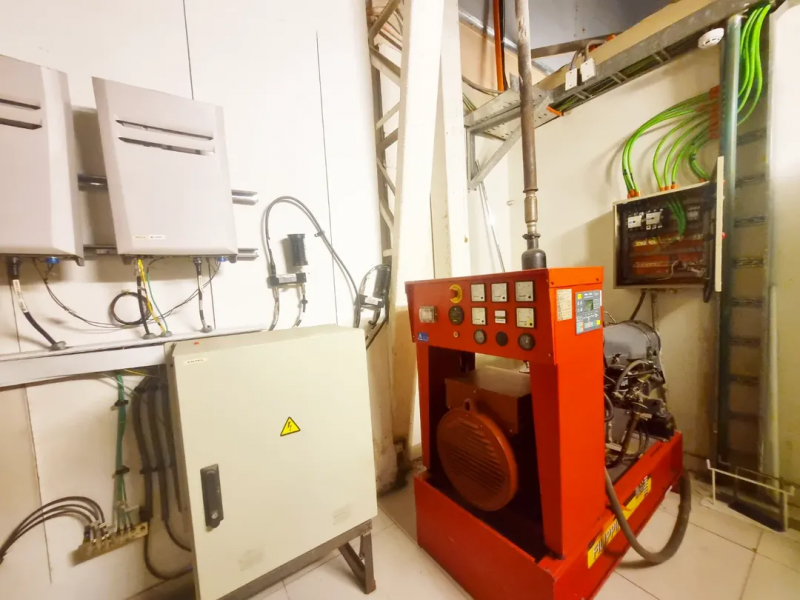 Arriendo Gran Local en el Casco Comercial, Calle Colon