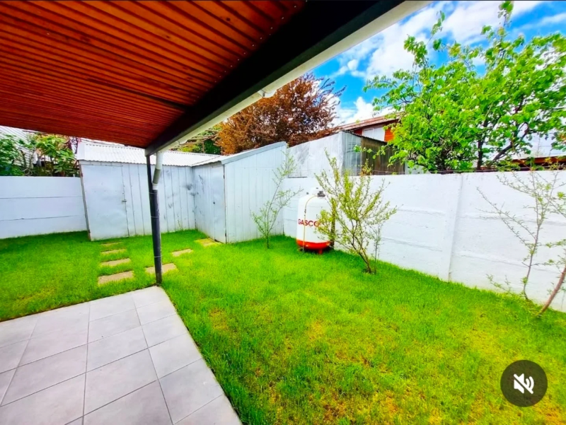 Venta de Casa Con Cocina Remodelada