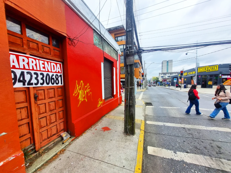 Arriendo Local Comercial en Esquina de Alto Flujo