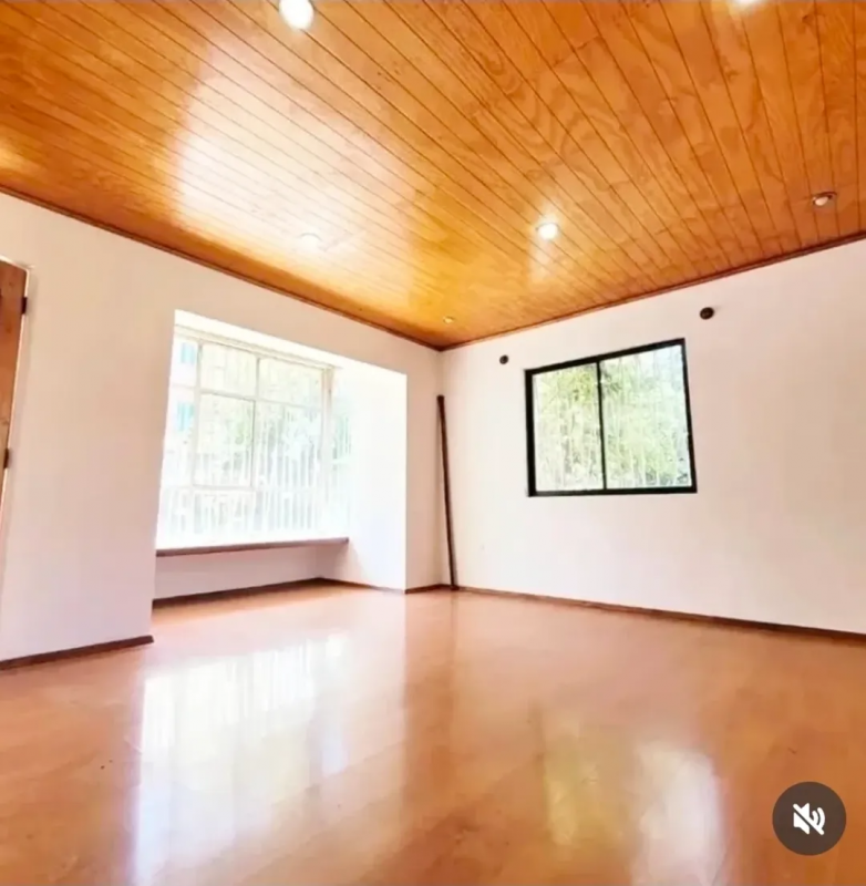 Venta de Casa Central en los Angeles