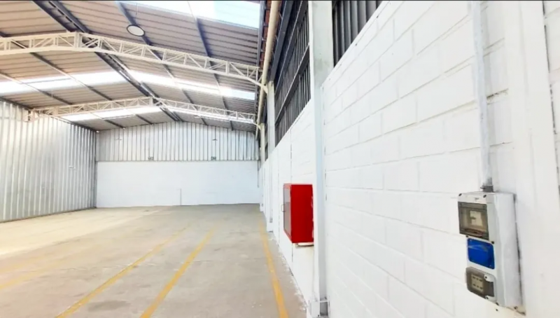 Arriendo Bodegas en Avenida las Industrias