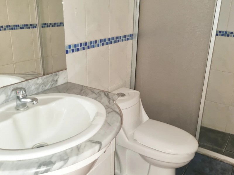 Arriendo Gran Casa Con Piscina y Parrilla