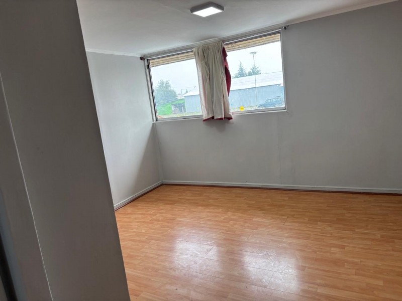 Arriendo Casa Grande en Villa Federico Blest Gana - Linares