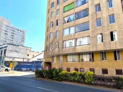 Arriendo Depto Studio San Ignacio 874, con Estacionamiento