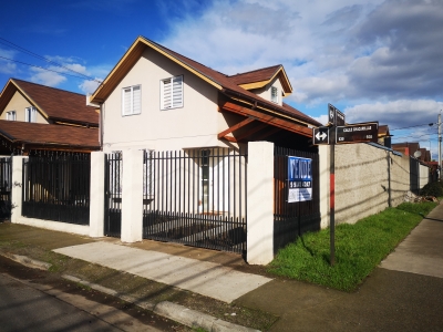 VILLA FLORES DE PUCARÁ - CALLE 1 1/2 PONIENTE