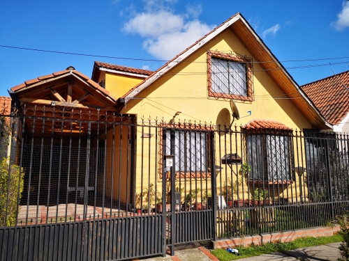 Casa en Villa Santa María de Colín Talca