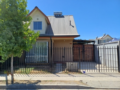 Casa en Villa Doña Josefa Talca