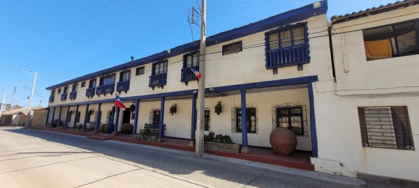 Hermoso Hotel con Restaurant Orilla Playa en venta, Licantén