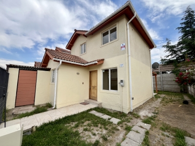 Acogedora casa en Las Orquideas de Linderos