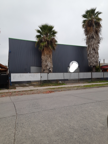 Amplia Bodega en Excelente Ubicacion