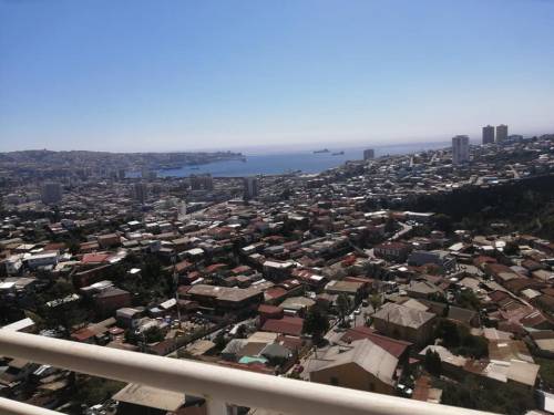 Se Arrienda Estudio Amoblado Año Corrido -Barrio Ohiggins