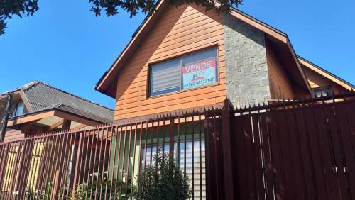 Se Vende Casa Ampliada en Calle Javiera Carrera