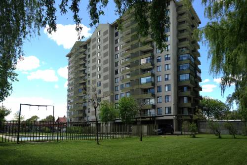 Se Arrienda Departamento en Edificio Esmeralda Piso 9