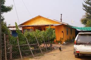 Casa de campo ubicada en sector pre cordillerano