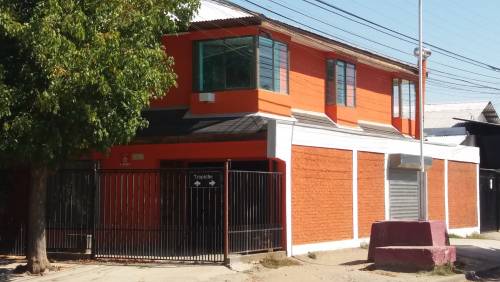CASA 4 DORMITORIOS, 2 BAÑOS EN LINARES