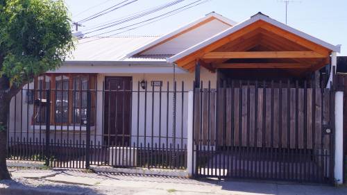 COMODA CASA 2 DORMITORIOS, 1 BAÑO EN VILLA MEZA SECO