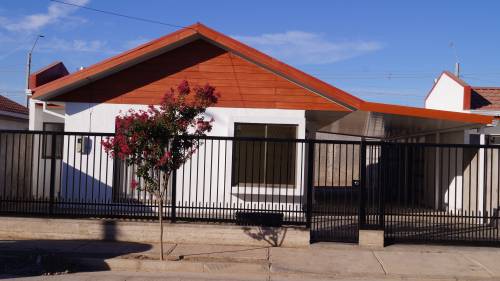 MODERNA CASA EN SECTOR RESIDENCIAL, LAS PALMAS